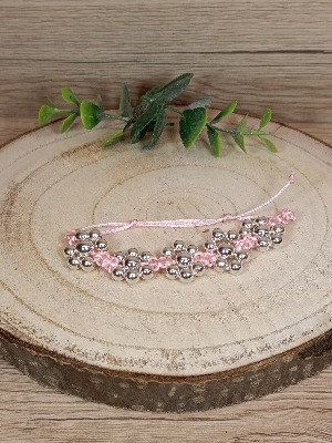 Náramek s květinami