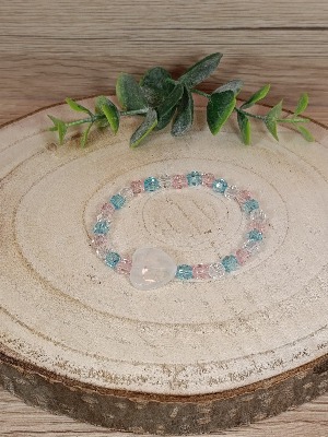 Barevný náramek se srdíčkem