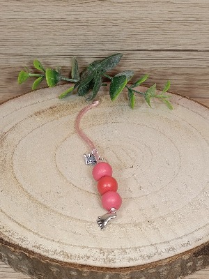 Přívěsek s chodidly