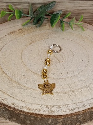 Přívěsek zlatý anděl s korálky